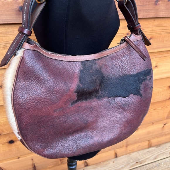 Dooney & Bourke large circle Hobo bag - Picture 5 of 11